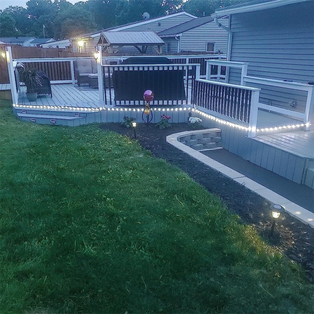 Lepro Outdoor Rope Lights Mains Powered, Connectable, 10m/33ft 240 LED Outdoor Lights Plug in, Bright Cool White, Low Voltage, Waterproof Thick Rope Lights for Garden, Tree, Pathway and More